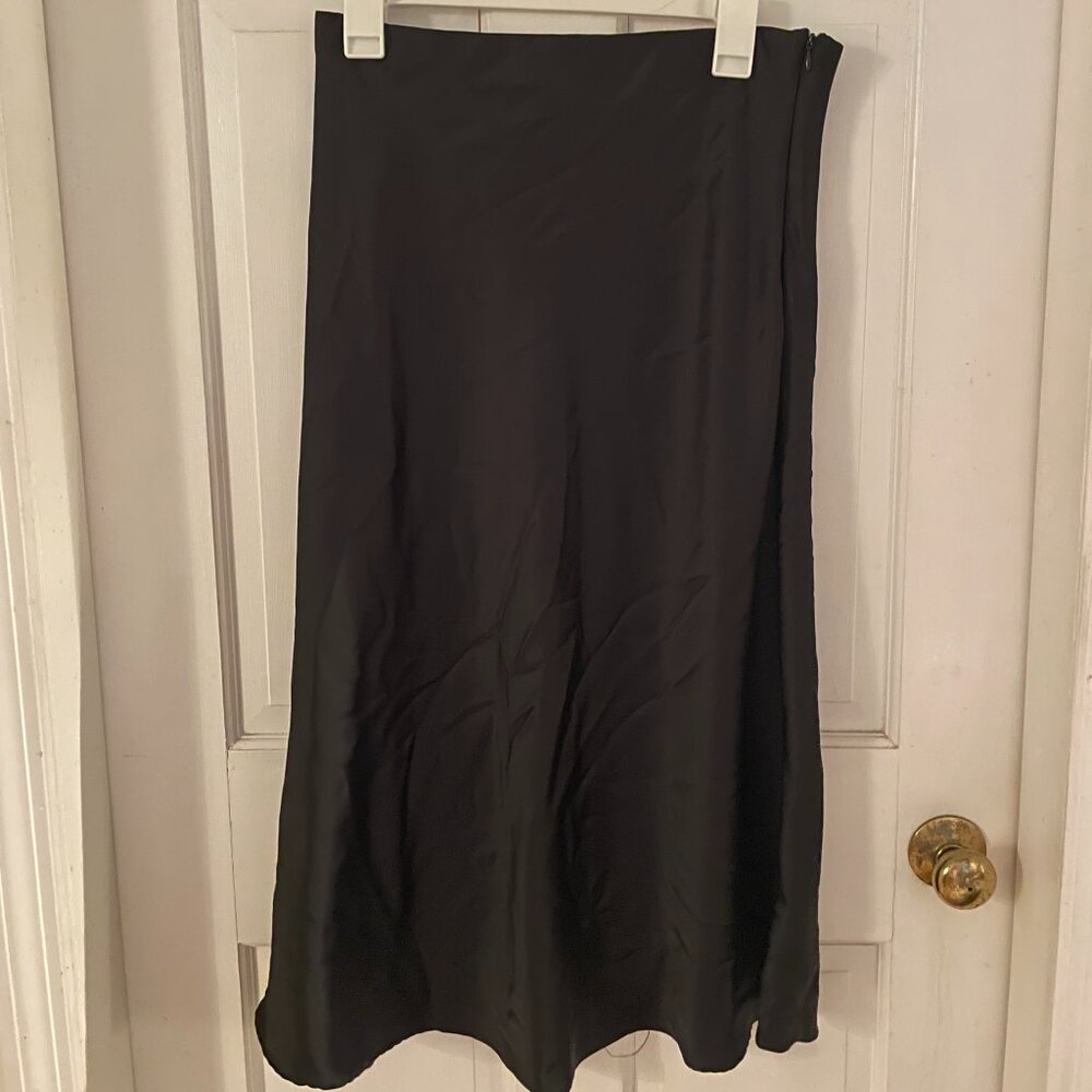 Shinestart Black Silk Long Skirt